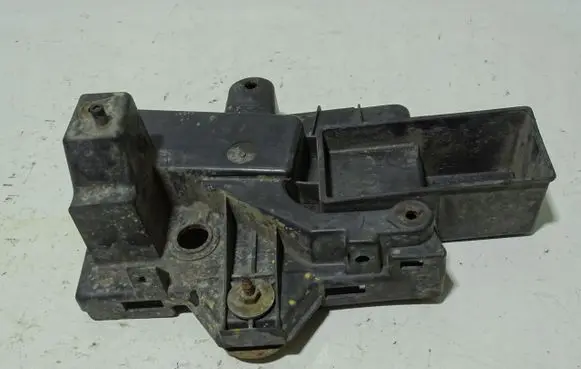 Chrysler Voyager Battery tray 04860858AB