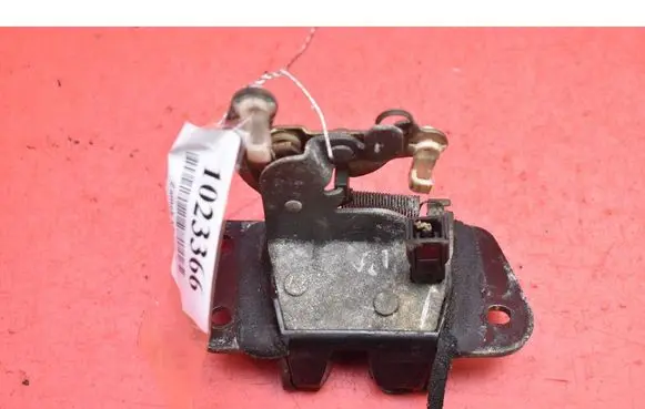 Tailgate/trunk/boot lock/catch/latch