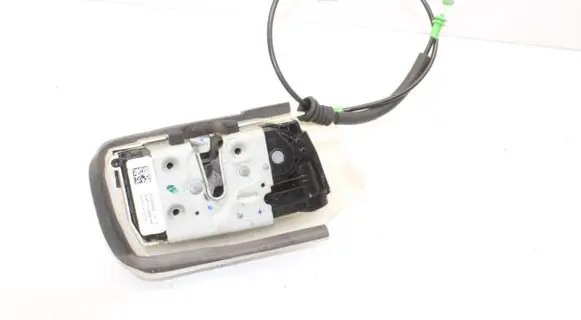 Tesla Model 3 Coupe door lock (next to the handle) 106896400K