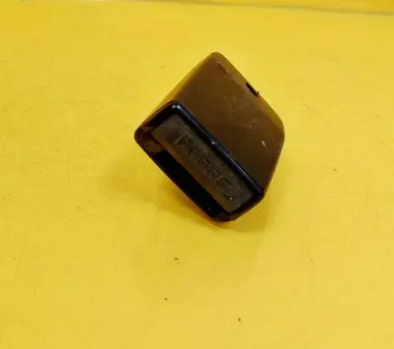Renault Scenic I Rear seatbelt buckle 417512G