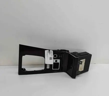 BMW 7 E38 Other center console (tunnel) element 8163950