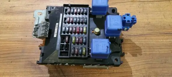 Nissan Almera Fuse box set 243501n000 243501n000f
