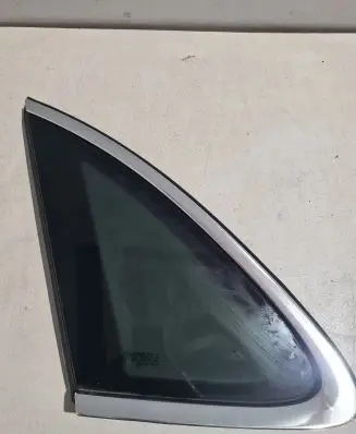 Porsche Macan (95B) Rear side window 95B845297XN