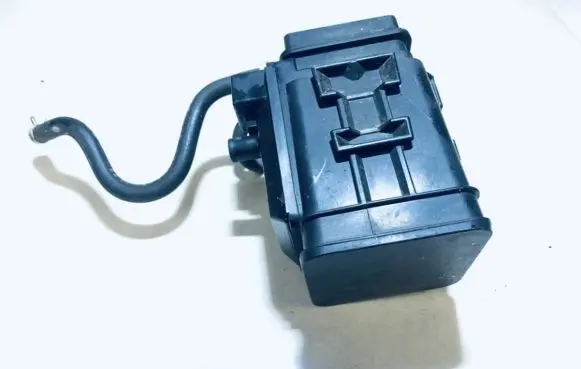 Active carbon filter fuel vapour canister