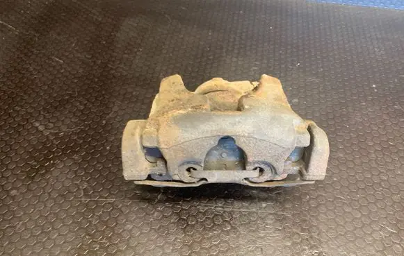 Ford S-MAX Front brake caliper 