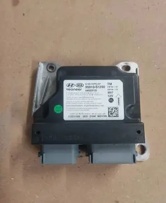 Hyundai Santa Fe Airbag control unit/module 95910S1250 S1D5ZE1X118368 646320100
