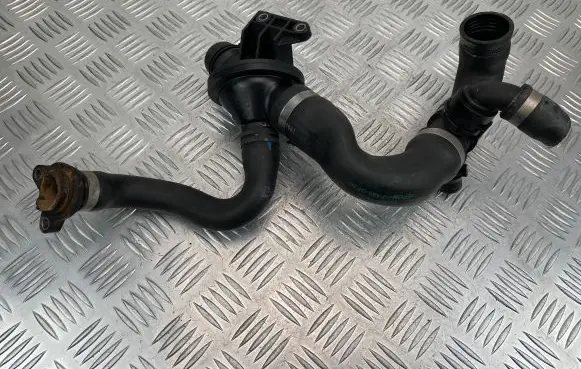 Thermostat/thermostat housing