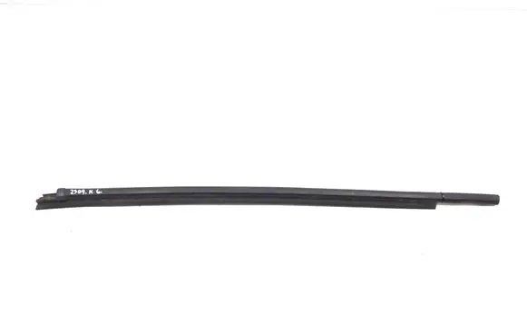 Toyota Yaris Rear door trim (molding) 682300D130