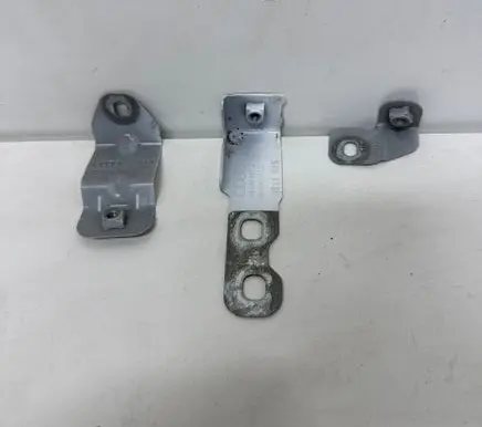 Audi A5 Fender mounting bracket 8W6821471 8W6821433 8w0821469