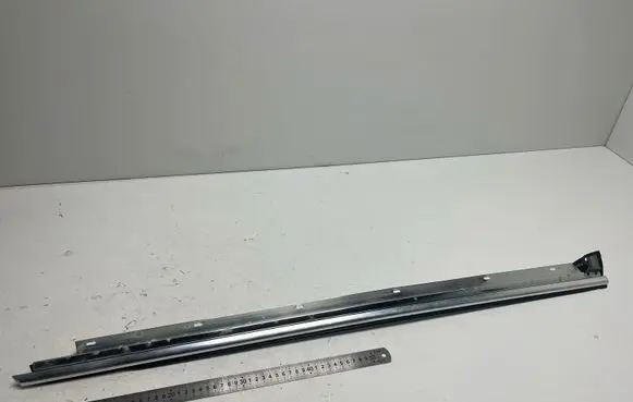 Audi A6 S6 C4 4A Front door glass trim molding 4A0853284E