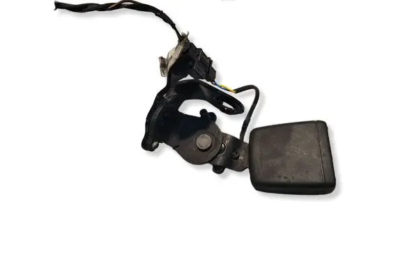 Skoda Superb B8 (3V) Middle seatbelt (rear) 3V0857740A