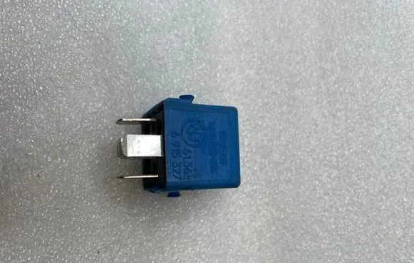BMW 5 E39 Other relay 6136 6915327 V23134J59X313