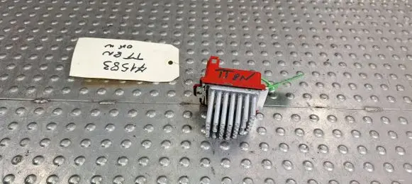 Audi TT Mk1 Heater blower motor/fan resistor 1J0907521