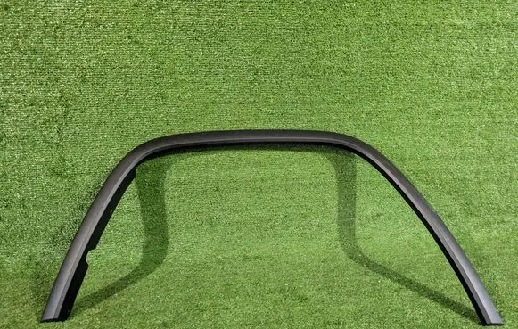 Jeep Grand Cherokee Front arch trim 