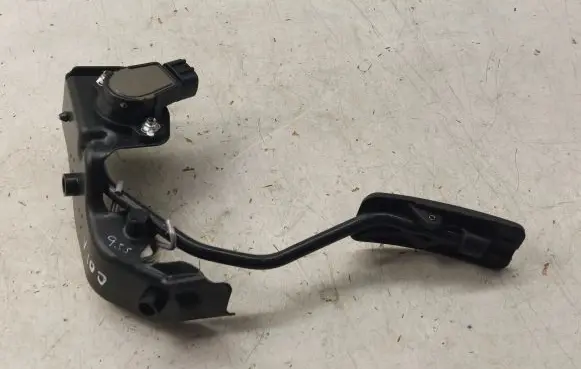 Toyota Corolla Verso AR10 Accelerator throttle pedal 8928152021 7801013011 1983003041