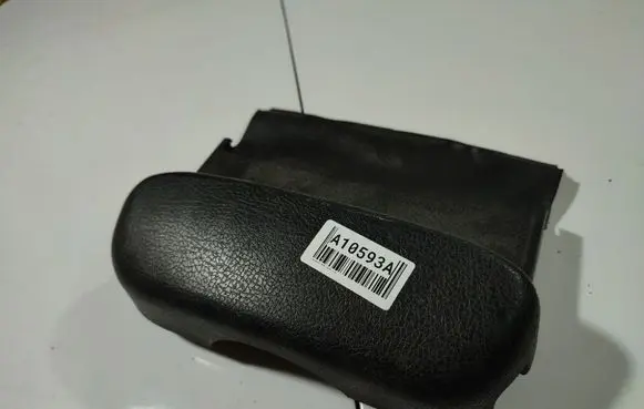 Steering wheel column trim