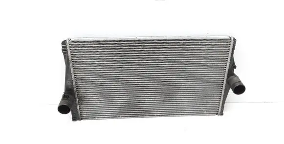 Volvo XC90 Intercooler radiator 8627375 8743870