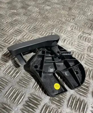 Audi A8 S8 D4 4H Engine bonnet (hood) release handle 4H1823633 4H1823533