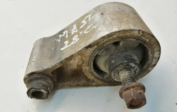 Renault Master II Gearbox mount