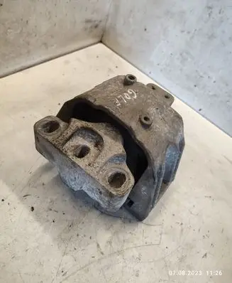 Volkswagen Golf IV Engine mount bracket 1J0199262