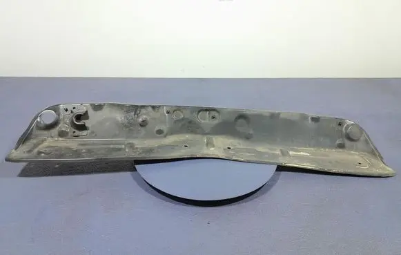 Suzuki Swift II Wiper trim