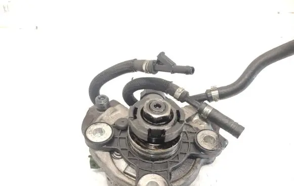 Volvo XC60 Fuel injection high pressure pump 31272896 0445010618 120315