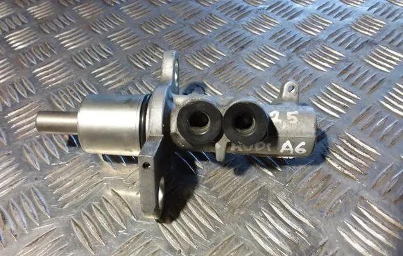 Audi A6 S6 C5 4B Master brake cylinder