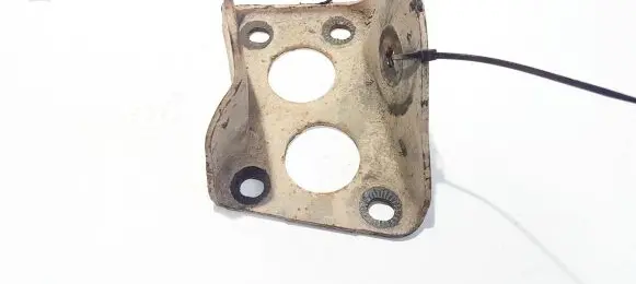 Volkswagen Golf IV Bracket in trunk/boot 