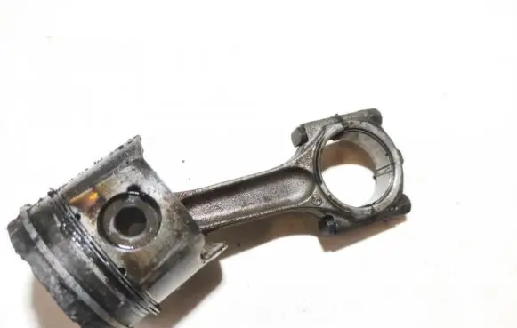Peugeot 307 Piston with connecting rod
