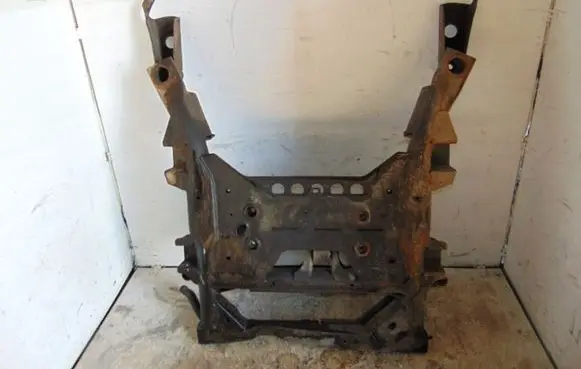 Mercedes-Benz Vito Viano W639 Front subframe A6393303606 6393303606
