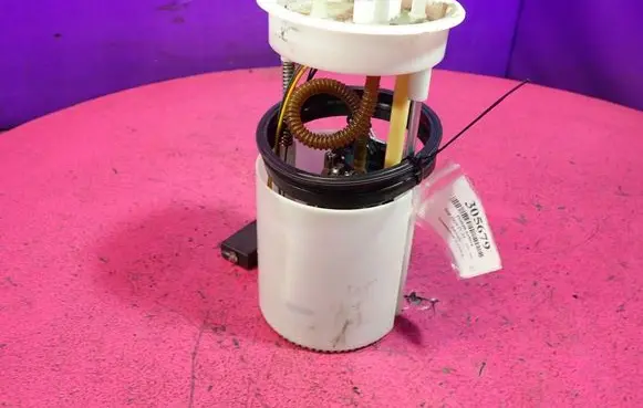 Seat Ibiza IV (6J,6P) In-tank fuel pump 
