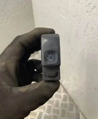 Volkswagen Jetta II Light switch 191941531H 0384770456