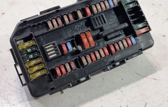 BMW 1 F20 F21 Fuse module 19096000001