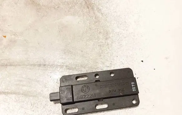 BMW 5 E60 E61 Antenna control unit 6922211 5wk49132