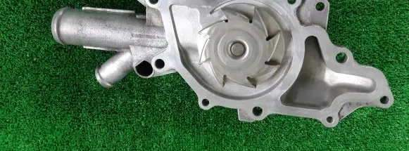 Mercedes-Benz Sprinter W906 Water pump R64620103