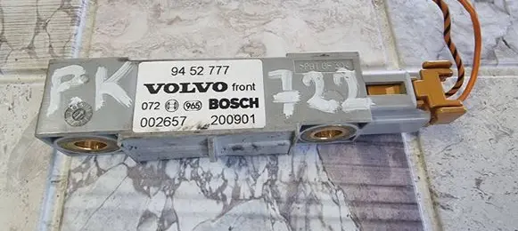 Volvo S60 Airbag deployment crash/impact sensor 9452777 002657 200901