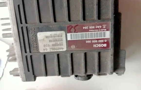 Volkswagen Golf III Engine control unit/module 4a0906264