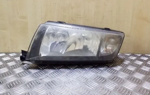 Skoda Fabia Mk1 (6Y) Headlight/headlamp