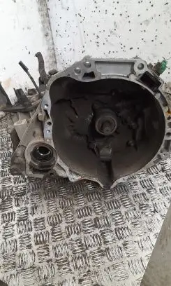 Nissan Micra Manual 5 speed gearbox JHQ