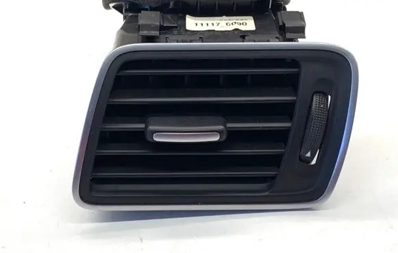 Volkswagen PASSAT B7 Rear air vent grill 3AB819701A