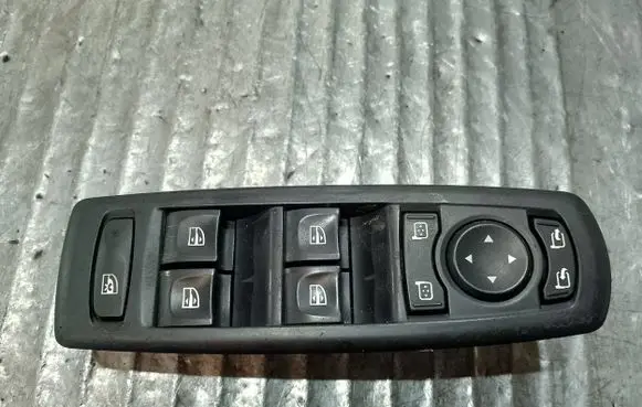 Renault Laguna III A set of switches 809610006R