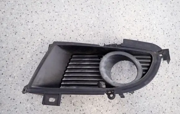 Mitsubishi Lancer Front fog light trim/grill MN126455