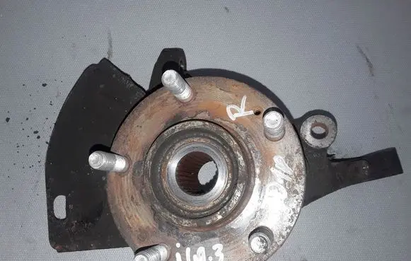 Hyundai i40 Front wheel hub 517163Z000