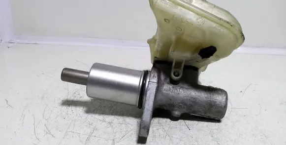Saab 9-3 Ver2 Master brake cylinder 8E0611301G