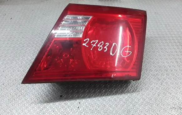 KIA Magentis Tailgate rear/tail lights