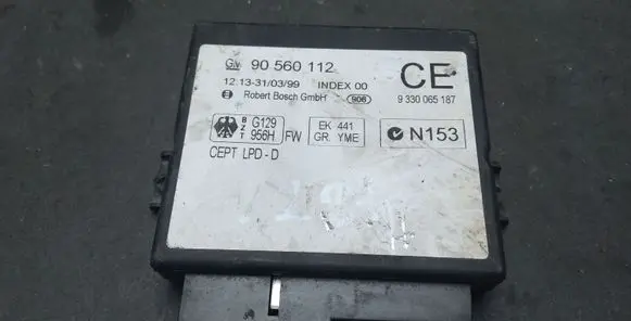 Ford Escort Other relay 90560112 9330065187