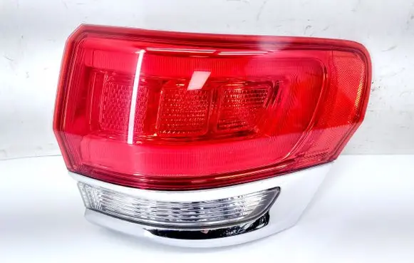 Jeep Grand Cherokee (WK) Rear/tail lights P68110016AB