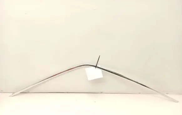 Mercedes-Benz S W126 Front door glass trim molding