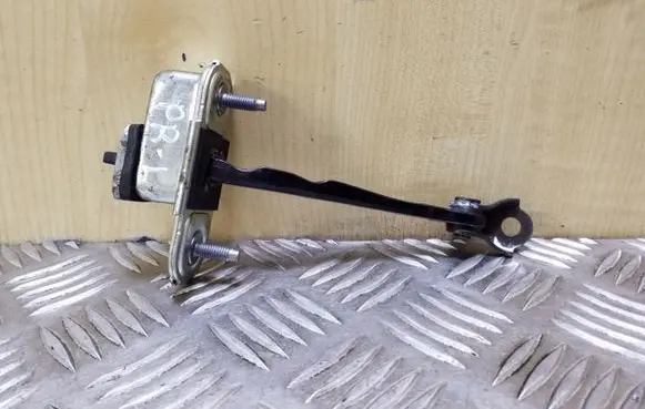 Hyundai i40 Front door check strap stopper