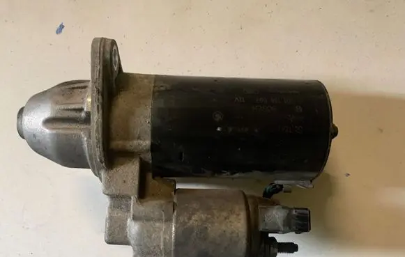 BMW 1 E81 E87 Starter motor 12417550975 7550975